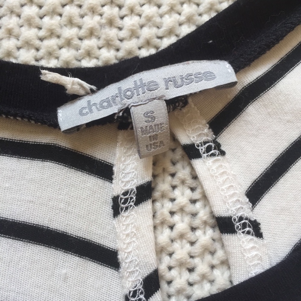☆ Charming Striped Top ☆ - Picture 2 of 3